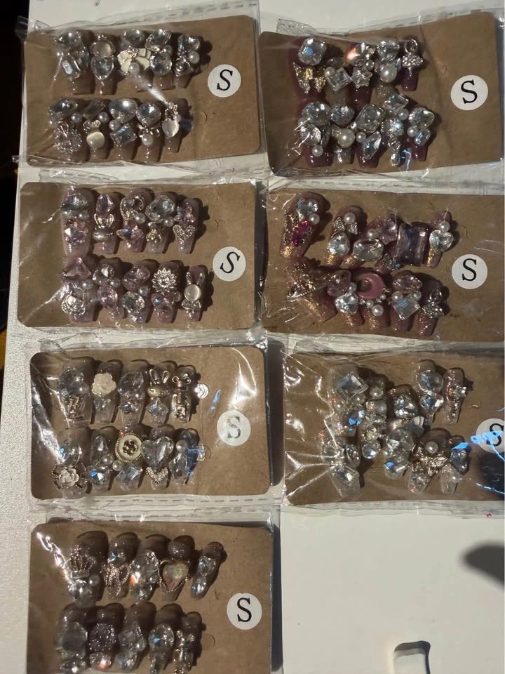 Press on nails - photo 2