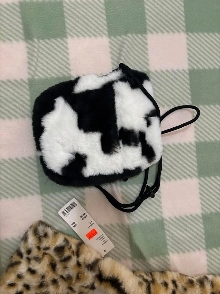 fluffy bags $15 for 2 - photo 2