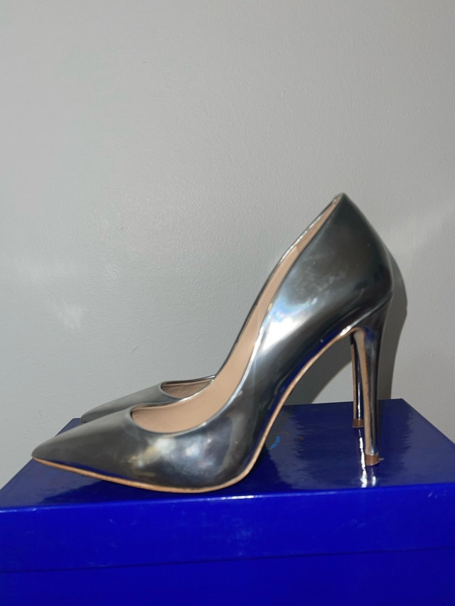 ALDO Silver Pointed Heels 6.5 - photo 2