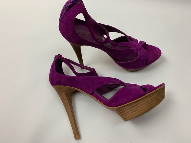 BCBGMaxAzria Purple Suede Platform Sandals 7