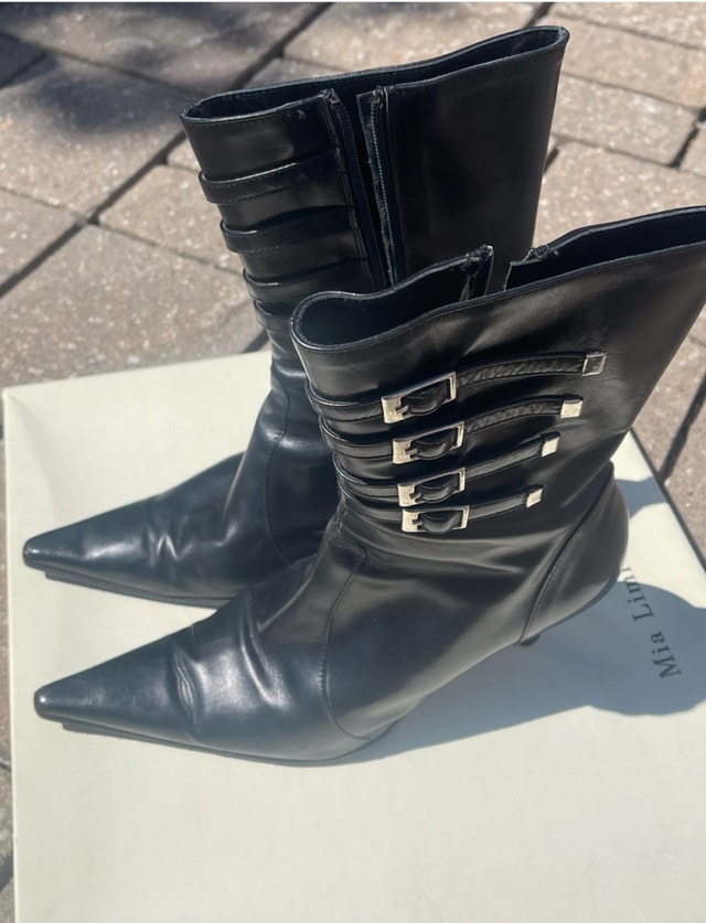Assorted Women's Boots and Heels - photo 3