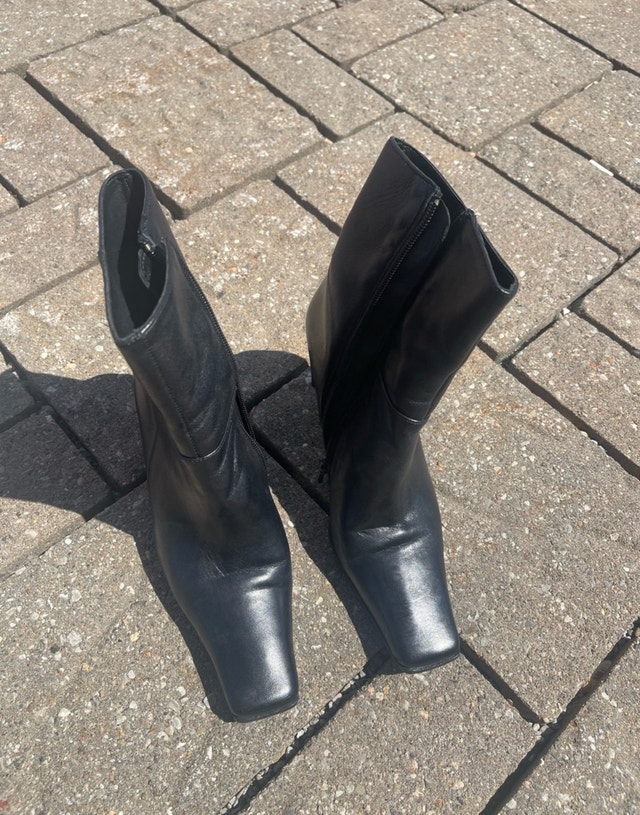 Assorted Women's Boots and Heels - photo 5