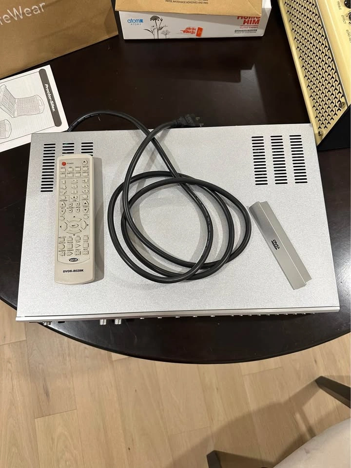 DVOK 8028K Karaoke Machine - photo 2