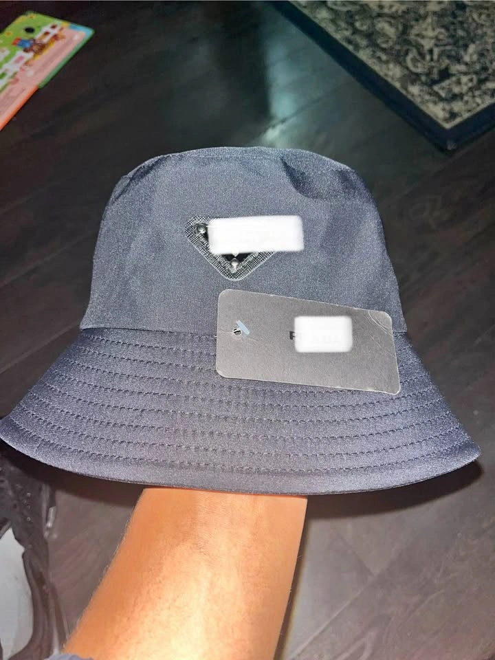 Bucket hat