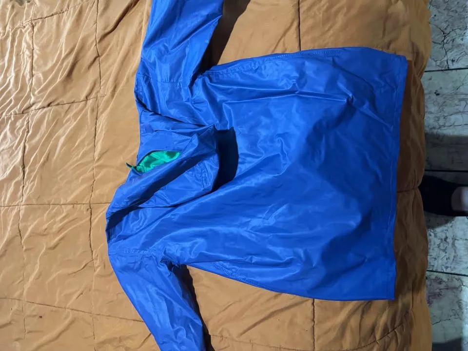 Boys 5/6 reversible rain jacket image indicator(3)