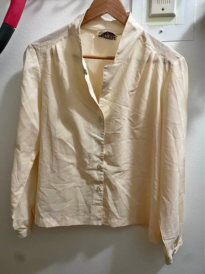 Amanda blouse butter yellow - size M