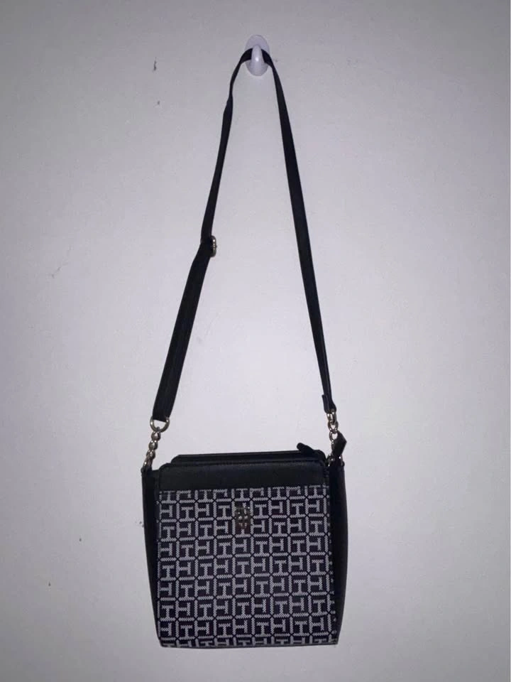 Tommy Hilfiger Black Crossbody Bag - photo 2