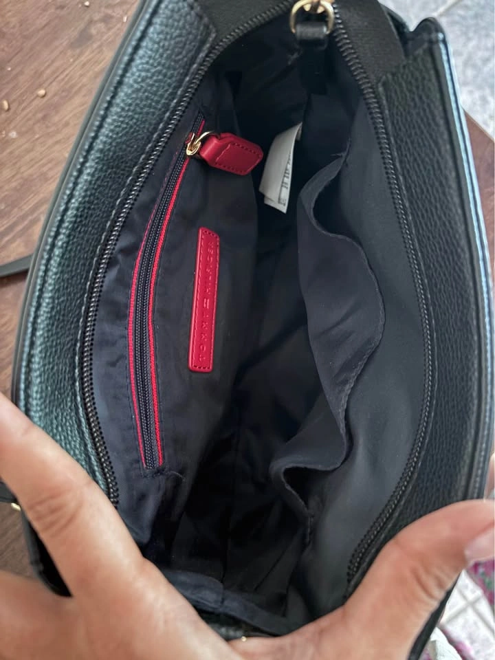 Tommy Hilfiger Black Crossbody Bag - photo 3