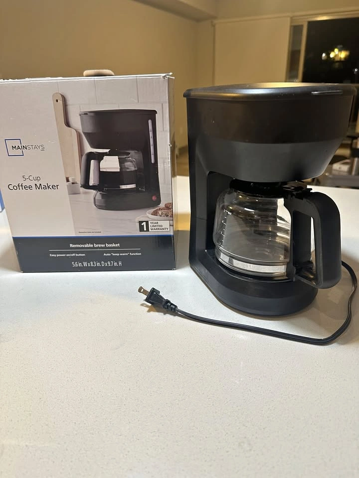 Mainstays 5-Cup Drip Coffee Maker - Great Condition