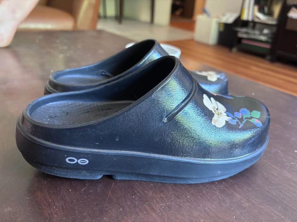 OOFOS Limited Clogs Size 7 Women - photo 3