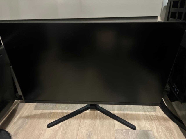 Samsung 27" IPS Bezel-less Monitor - photo 3