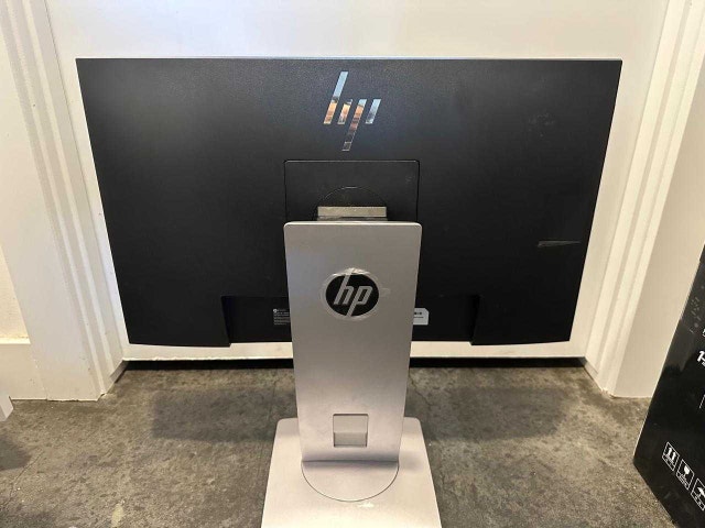 Hp Elite Ips High Clarity Monitor Pair - photo 3