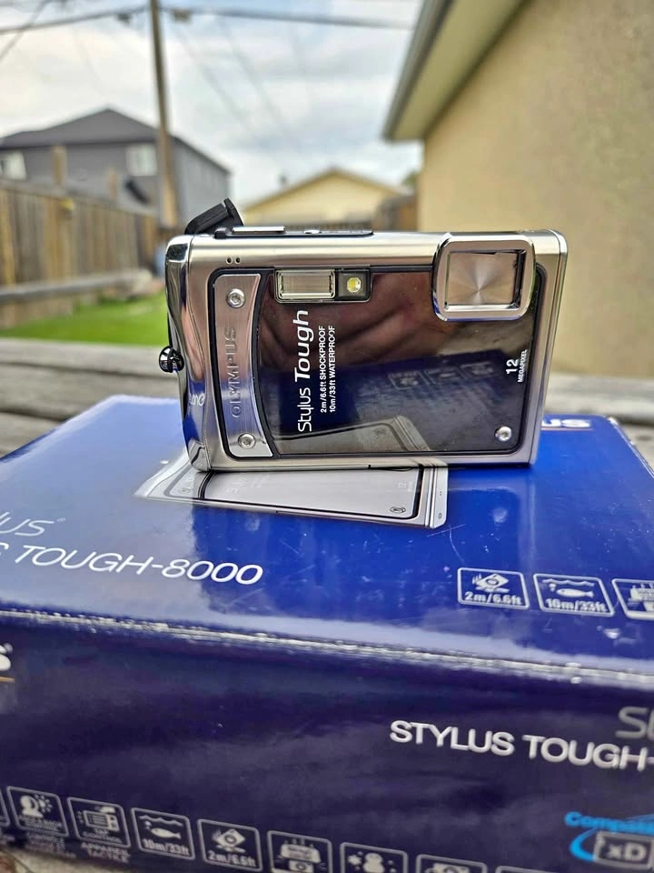 Olympus Stylus Tough-8000 Digital Camera for parts or repair