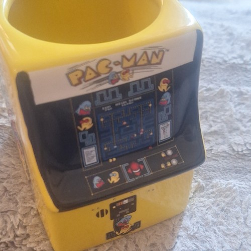 Paladone Pac-Man Arcade Cabinet Shaped Ceramic Mug