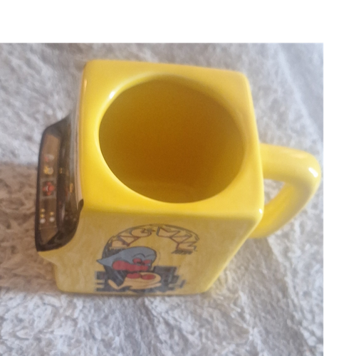 Paladone Pac-Man Arcade Cabinet Shaped Ceramic Mug - photo 2