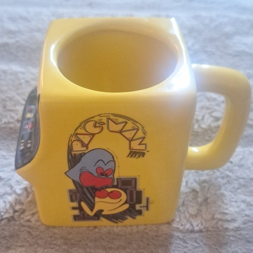 Paladone Pac-Man Arcade Cabinet Shaped Ceramic Mug - photo 4