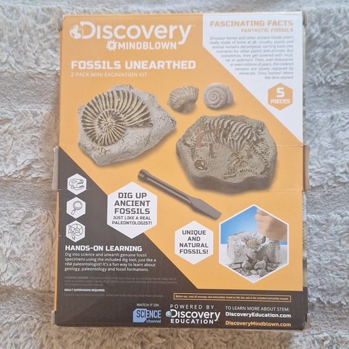 Discovery Mindblown Fossils Unearthed 2-Pack Mini STEM Excavatio - photo 2