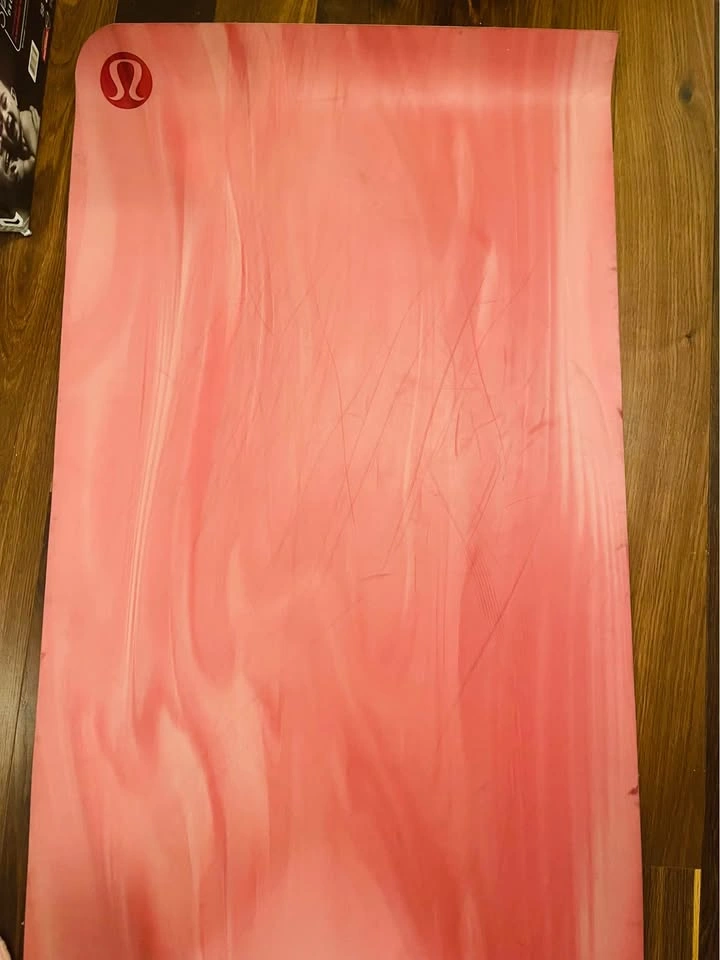 Lululemon Pink Marble Yoga Mat - photo 2