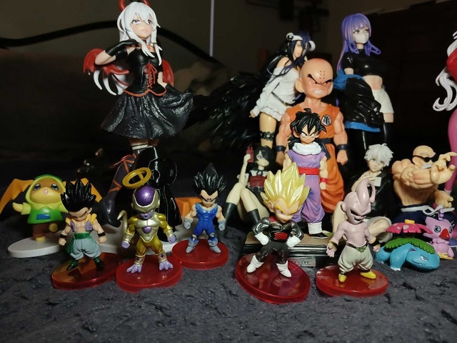 Large Figurine Collection - photo 4