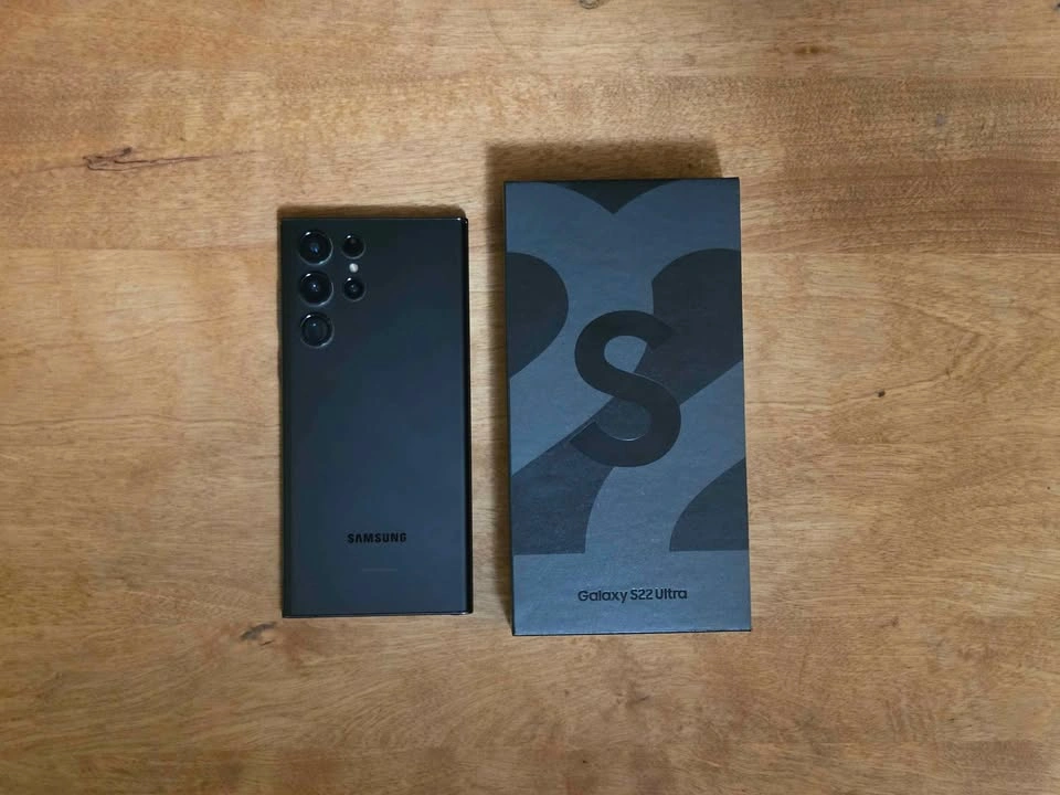Samsung Galaxy S22 Ultra 5G – Phantom Black (Unlocked) – w/ Box - photo 2