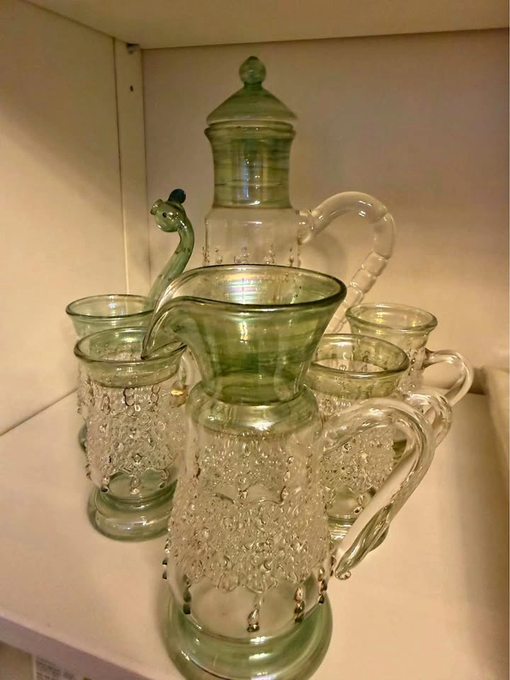 Decorative set