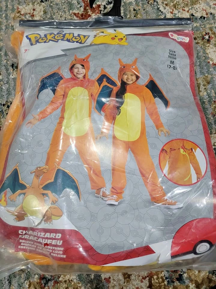Kids Pokémon Charizard Deluxe Costume - Size Medium (7-8)