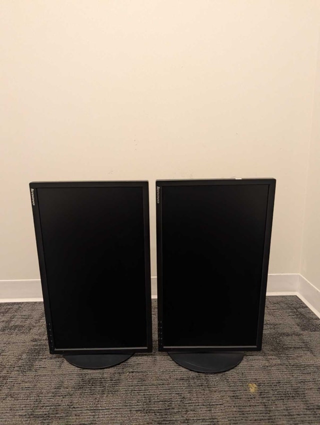 Lenovo 24" Monitor Pair || Mint Condition - photo 3