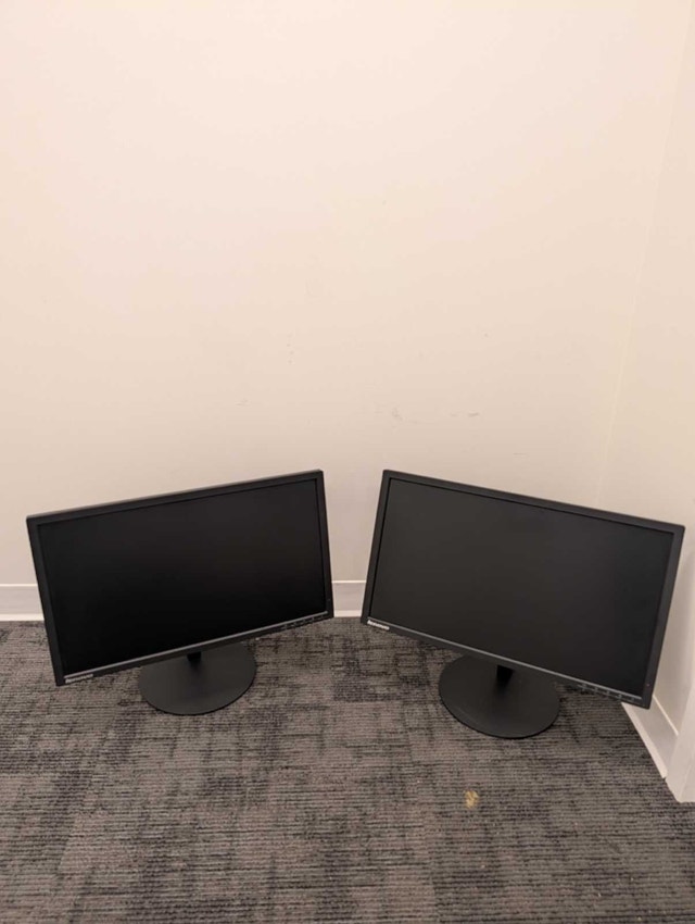 Lenovo 24" Monitor Pair || Mint Condition - photo 4