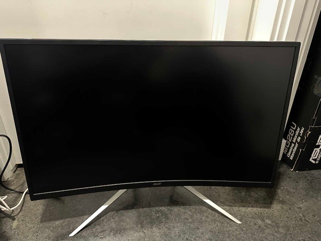 Acer 32" Curved Monitor with Inbuilt Speakers - photo 3