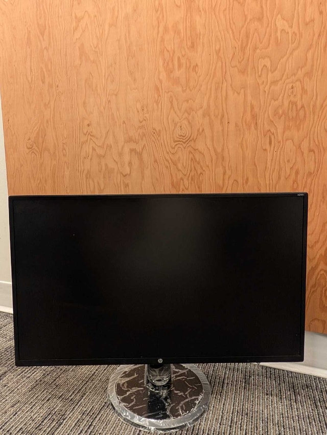 Hp 24" Monitor Pair || Like New - photo 2