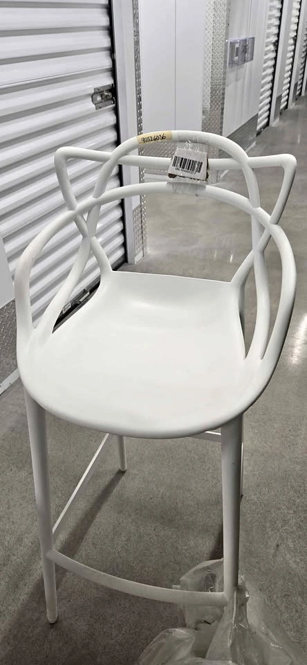 $10 White bar stool