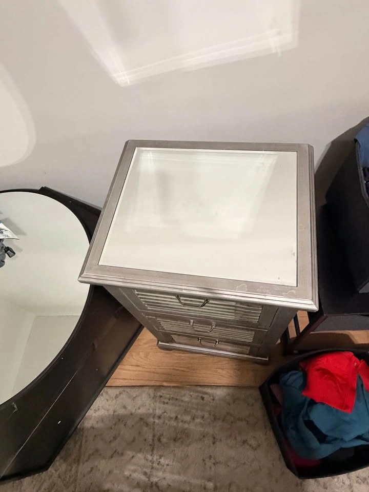 Grey mirror night stand - photo 5
