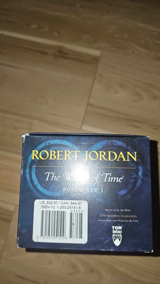 The Wheel of Time Box Sets 1 & 2 (Set 2 is Brand New / Sealed!) - photo 3