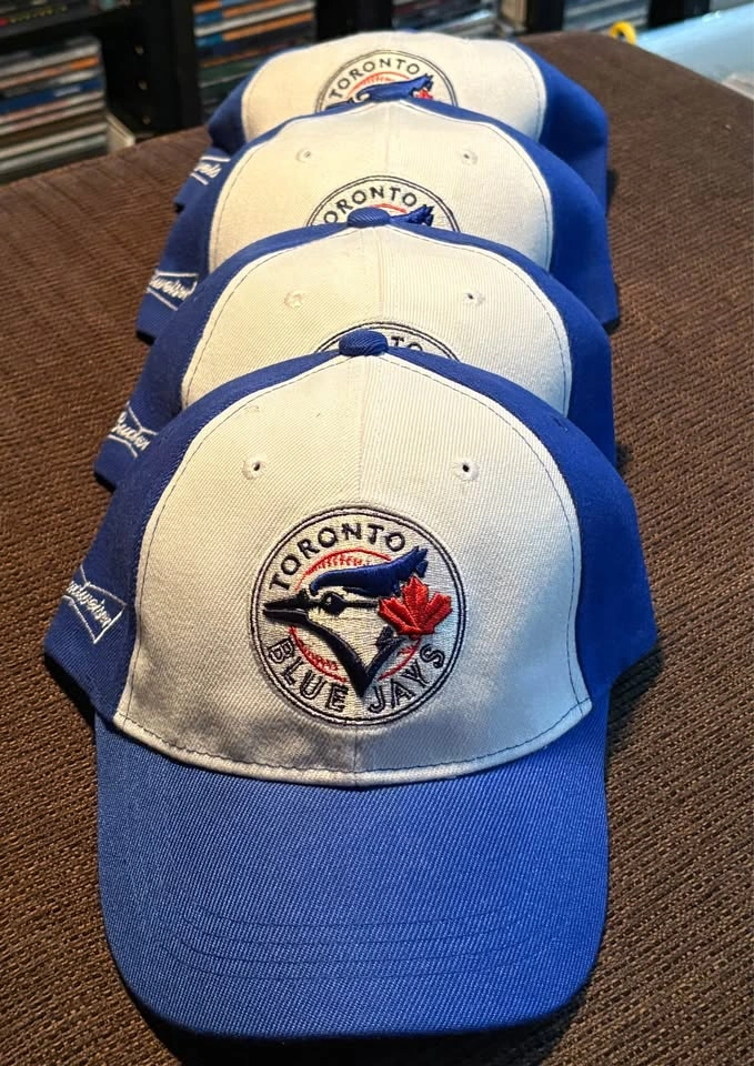 NEW MLB Vintage Toronto Blue Jays x Budweiser Caps (Lot of 4) - photo 5