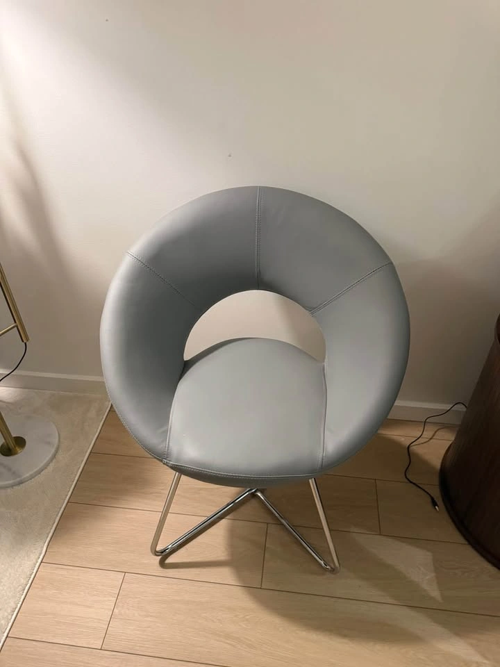 2 Modern Grey Faux Leather Donut Accent Chair with Chrome Base - photo 2