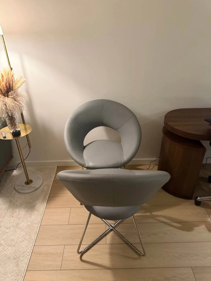 2 Modern Grey Faux Leather Donut Accent Chair with Chrome Base - photo 3