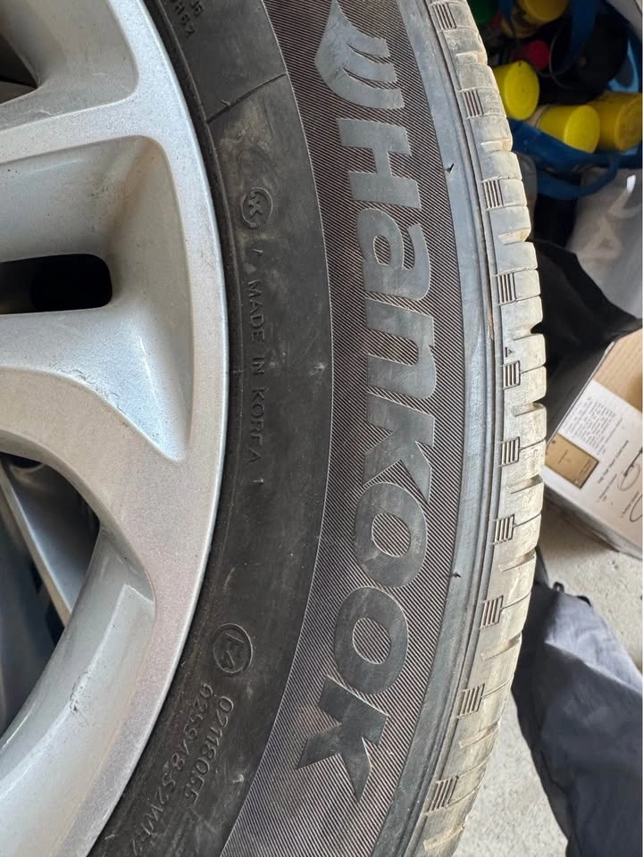 225/55R18 Hankook Tires & 18" OEM Buick Rims (5x115) - photo 2