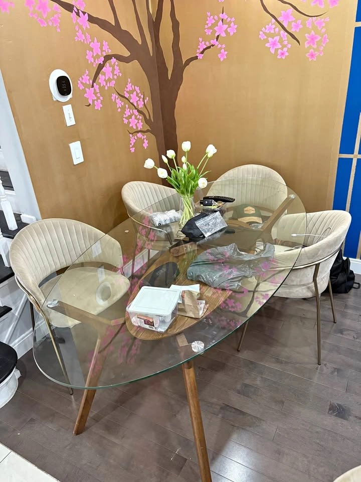 Dining table set