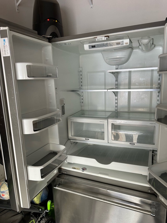 KitchenAid 22 Cu Ft Counter-Depth French Door - photo 3