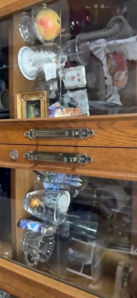 Assorted Decorative Items