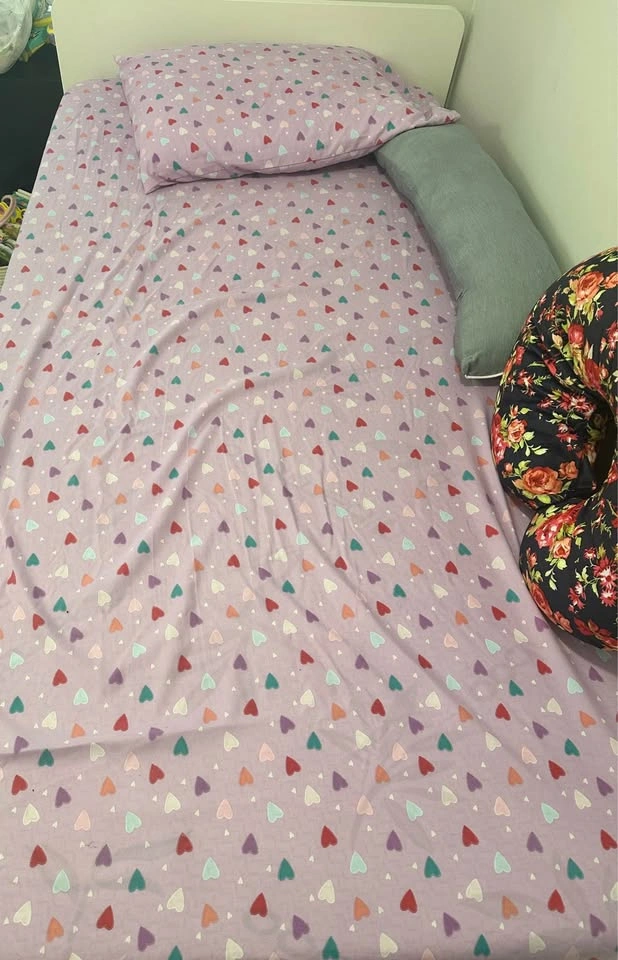 IKEA SLÄKT Twin Bed Frame + Mattress – Excellent Condition - photo 2