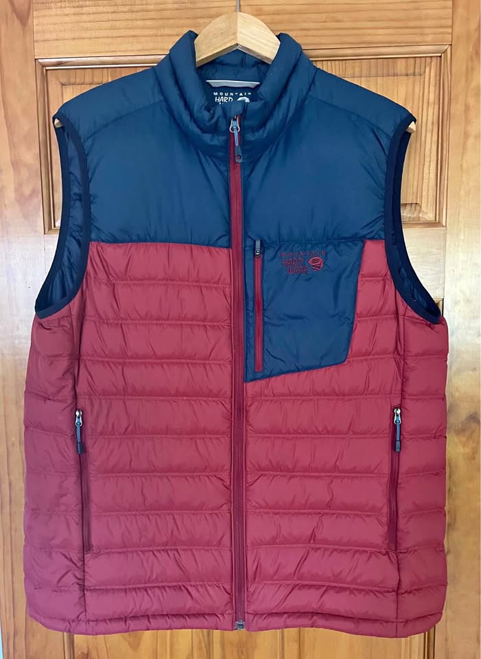 Mountain Hardwear Down Vest. Men’s size large, blue & burgundy.