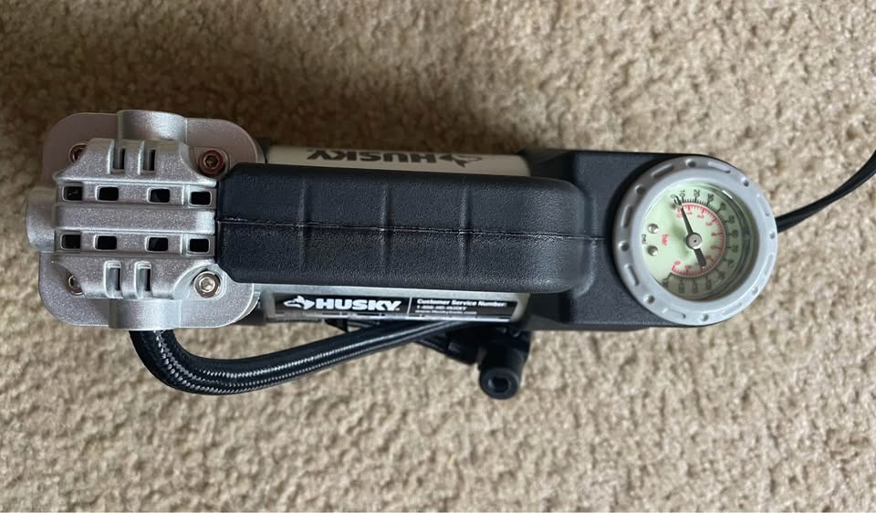 HUSKY 12V Inflator/Compressor - New - photo 2