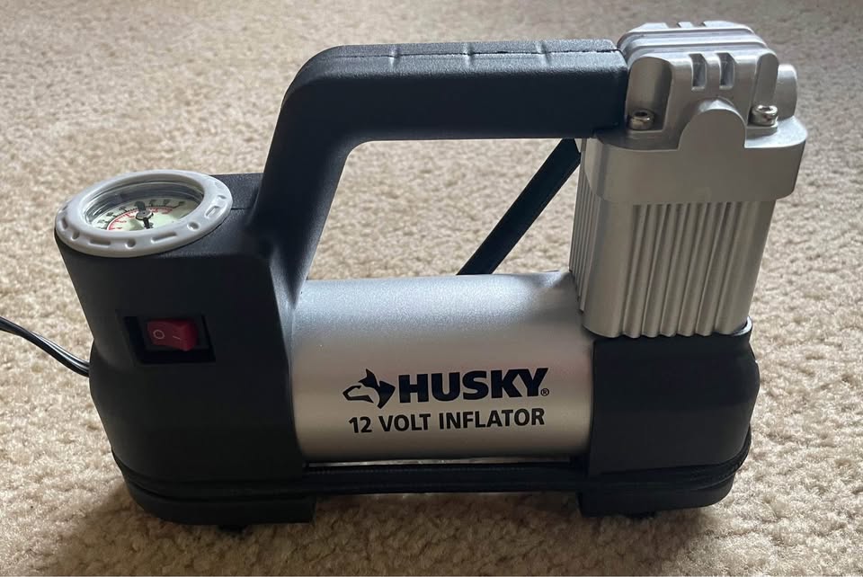 HUSKY 12V Inflator/Compressor - New - photo 3