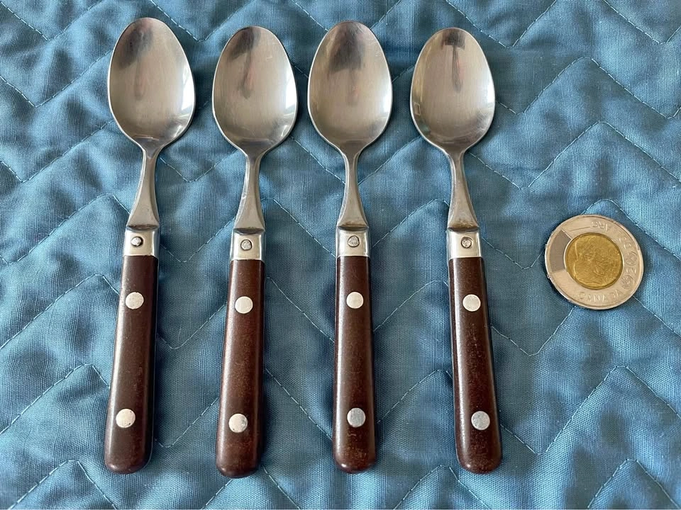 4-Piece Vintage Mid-Century Faux-Wood Teaspoon Set - Daelim