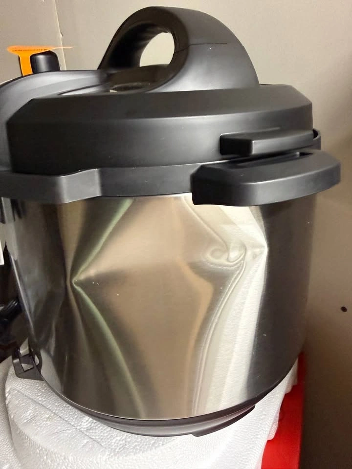 Instant Pot Duo V5 8QT 7-in-1 Pressure Cooker - photo 2