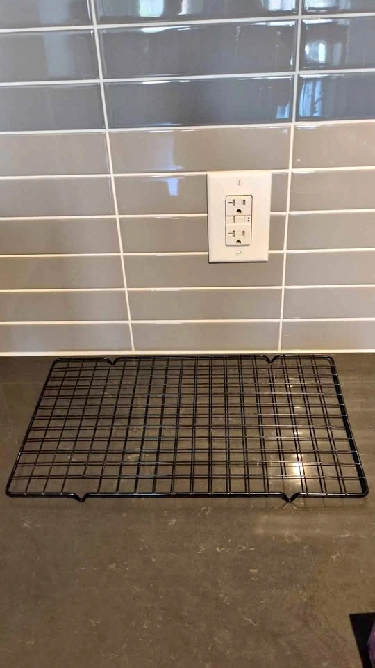 Wire cooling rack