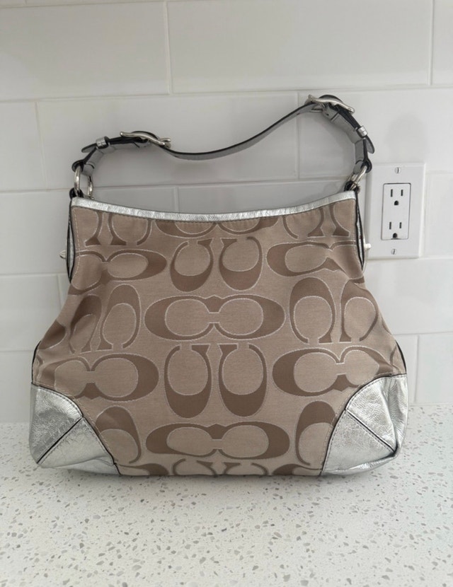 Purses & Wallets - photo 3
