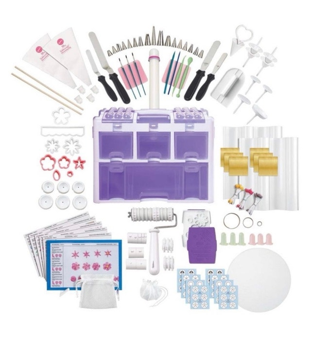 Wilton Cake Decorating Kit - photo 2
