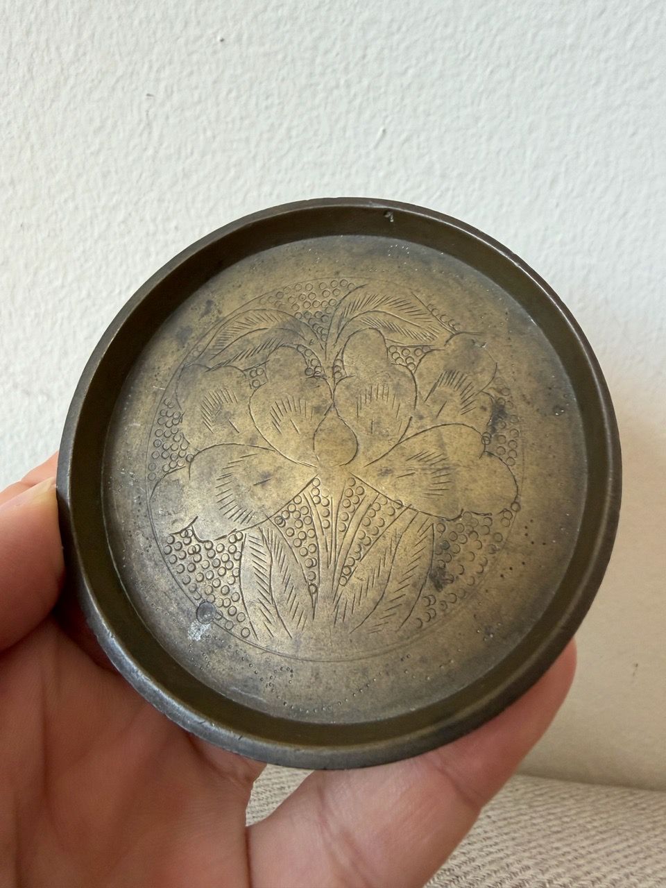 Vintage Hand-Engraved Brass Wine / Tea Cup & Saucer Set - photo 5